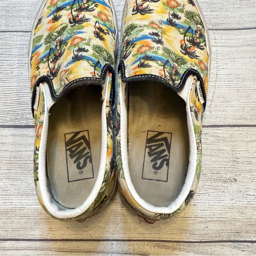 Vans Women’s Palm Tree Print Slip-On Sneakers - Picture 6 of 7